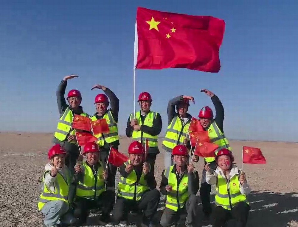 扎根在戈壁深处的陕煤建设人 扎根在戈壁深处的陕煤建设人